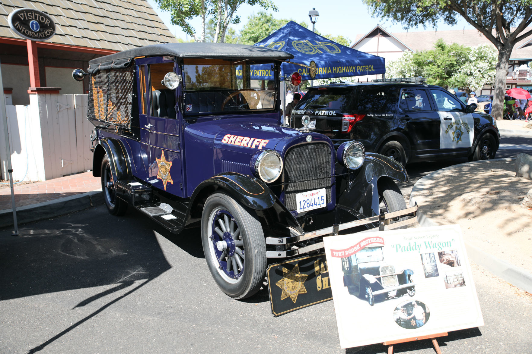 Wheels 'n Windmills Car Show 21